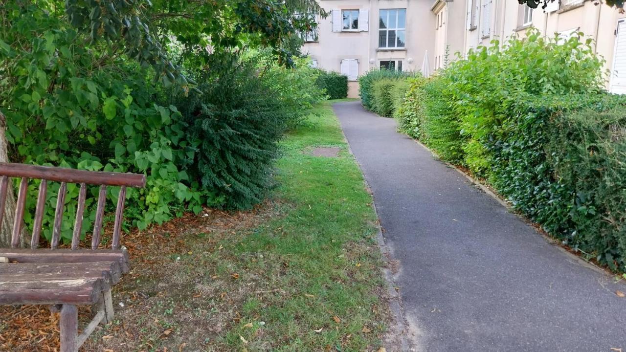 Appartement Cosy - Disneyland & Villages Nature Villeneuve-Saint-Denis Εξωτερικό φωτογραφία